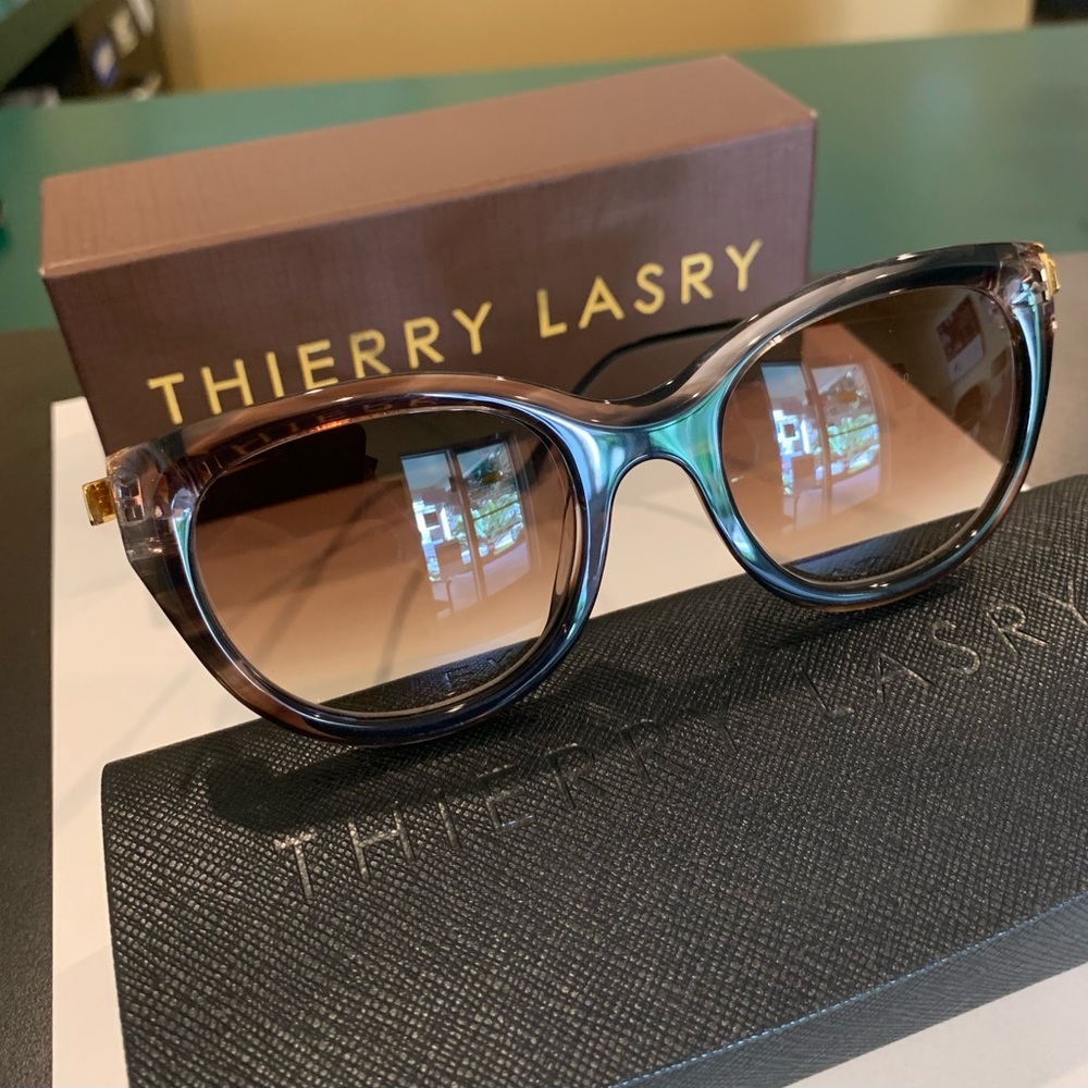 THIERRY LASRY DIRTYMINDY
Caramel / Black & Gold 53mm Ladies 
Cateye Sunglass